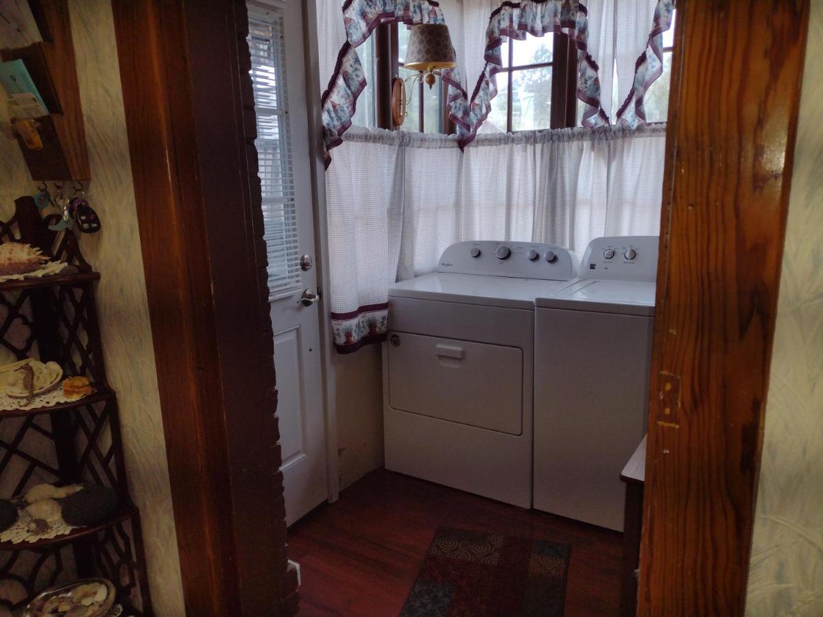 Quiet Full-Size Bed Close To Town 420 Friendly Trinidad Zewnętrze zdjęcie
